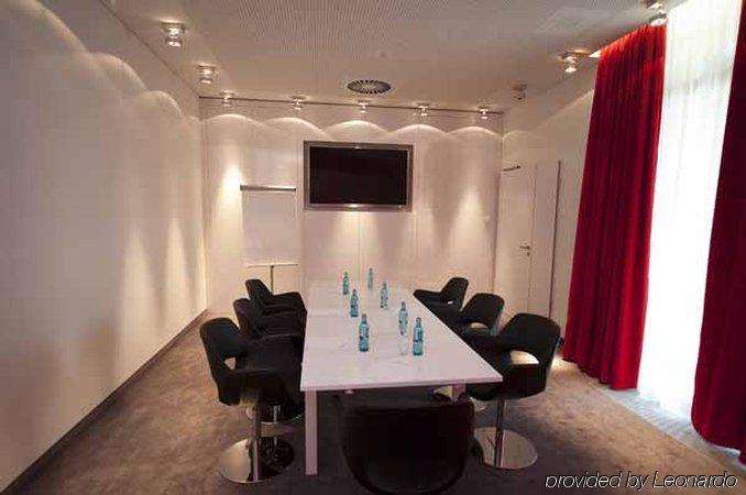 Dormero Hotel Frankfurt Frankfurt nad Menem Zaplecze biznesowe zdjęcie